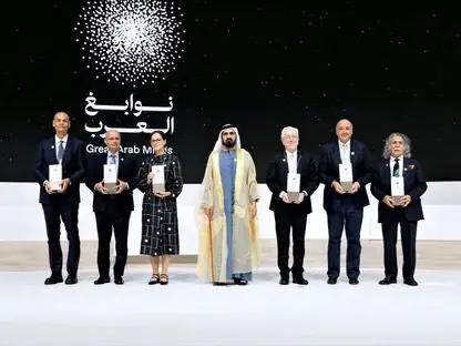 Mohammed bin Rashid honors winners of Great Arab Minds 2024 awards Artist Dia al-Azzawi